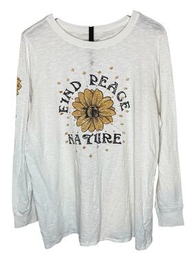torrid White Super Soft Slub Jersey Tee with Sunflower graphic